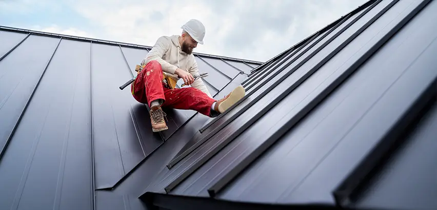 Professional Roof Valley Installation Services in Crystal Lake, IL