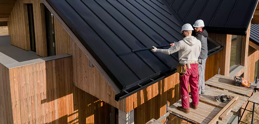 Professional Soffit Repair Services in Crystal Lake, IL