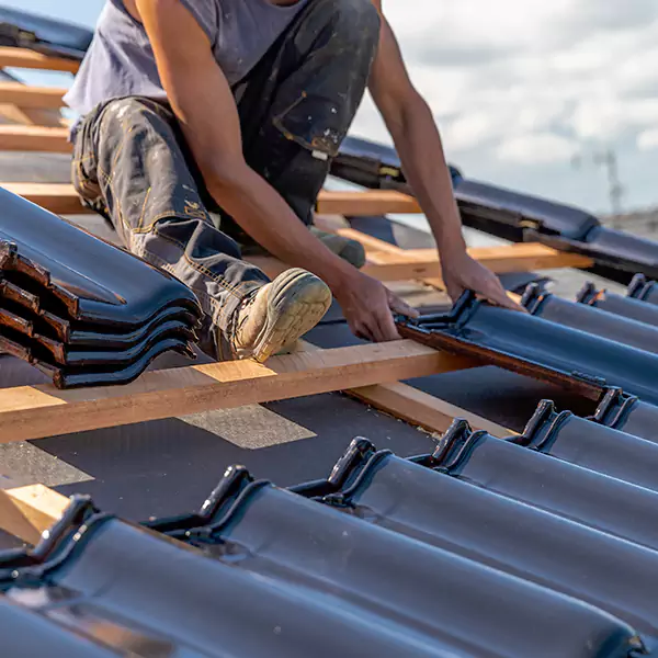 Why Crystal Lake, IL Homeowners Choose Crystal Lake Roofing Pro for Hail Damage Repairs?
